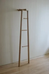 The TB.13 - Coat Stand  تي بي شماعه ملابس معلقه علي الخائط